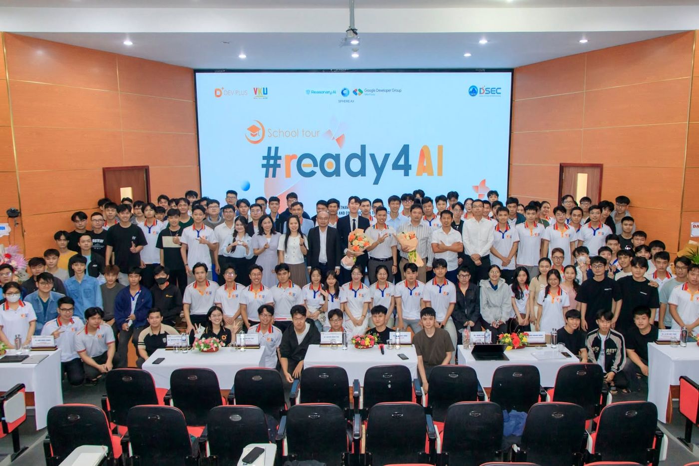 Students and speakers at the Dev Plus #ready4AI school tour